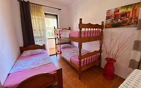 Joni'S Guest House Spille